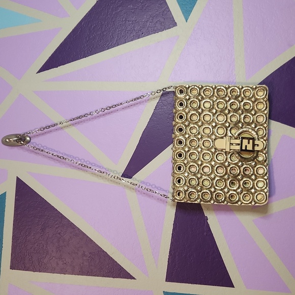 Rare Fendi Runway Shoulder Bag - Picture 3 of 17